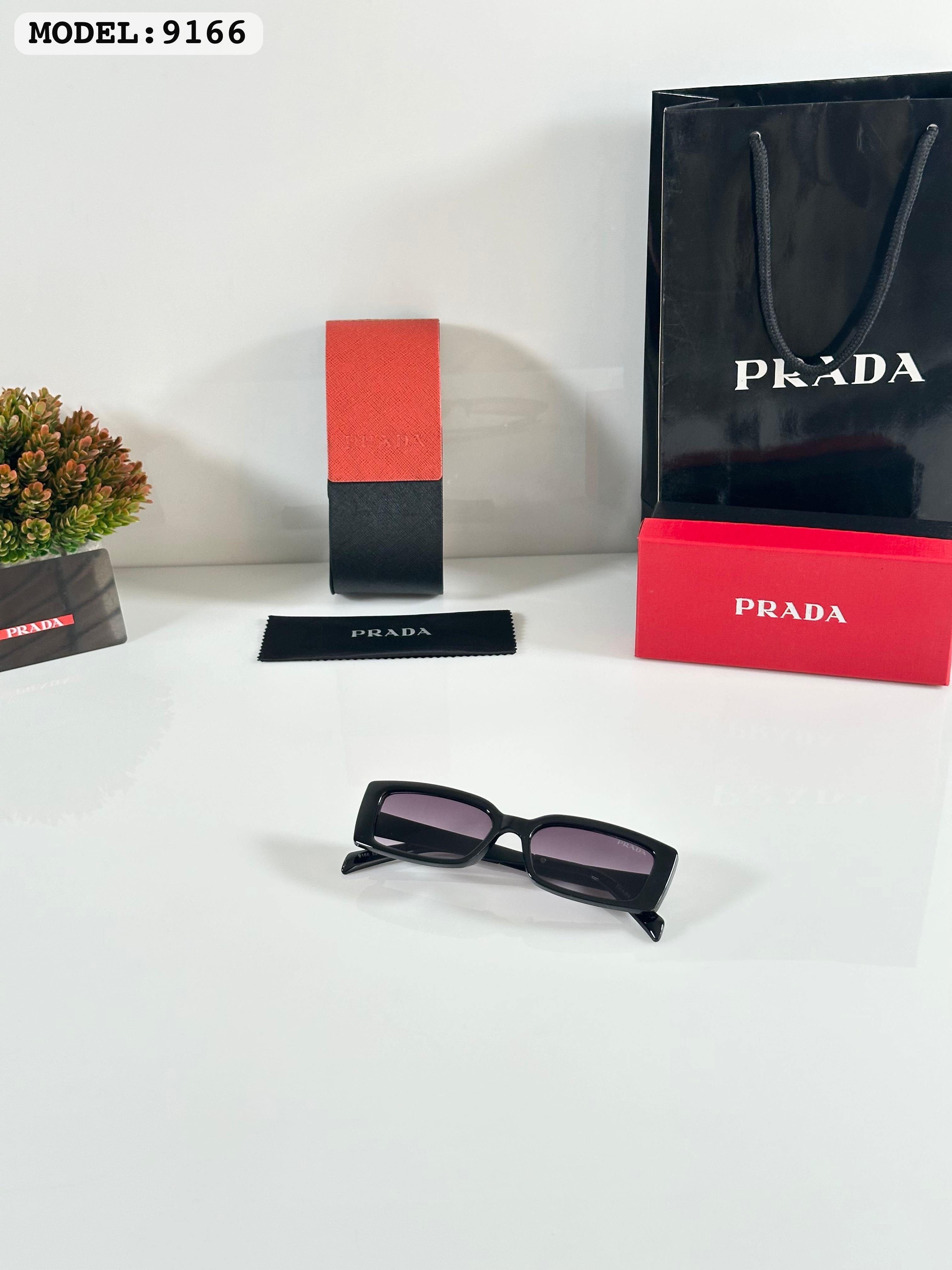 Pr_ada WMNS 9166 BLACK