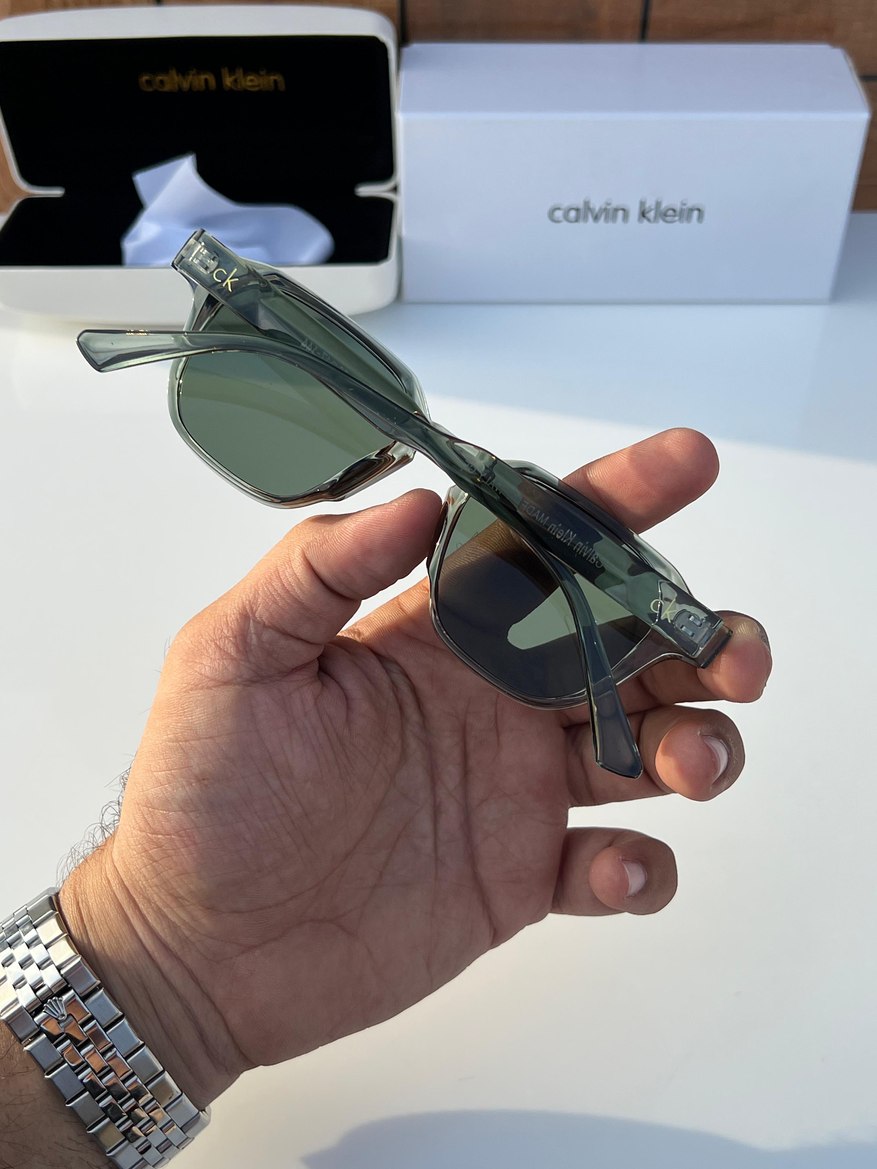 klein Y05 green A