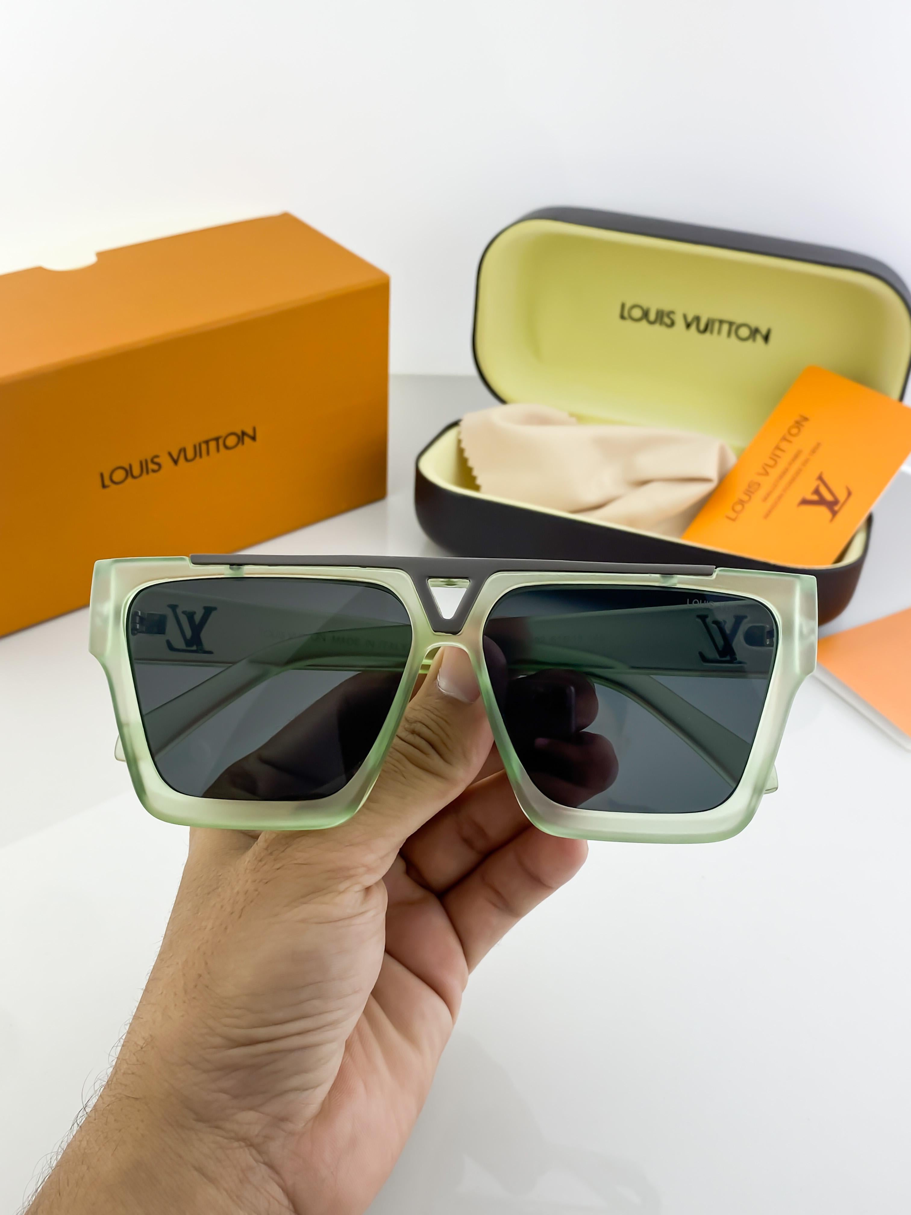 LOU  MATTE GREEN 1502