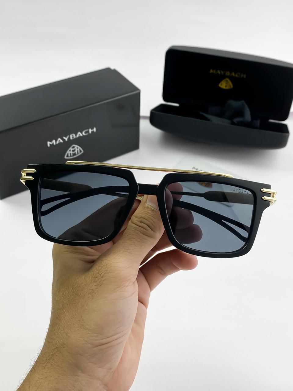 MAYB GOLD BLACK LH035