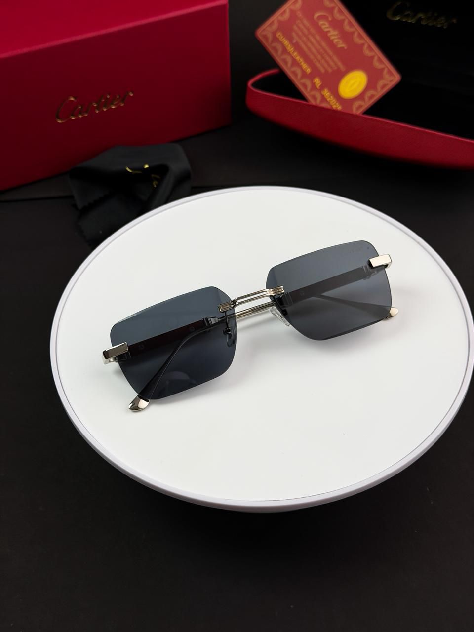 CA  SILVER BLACK 048