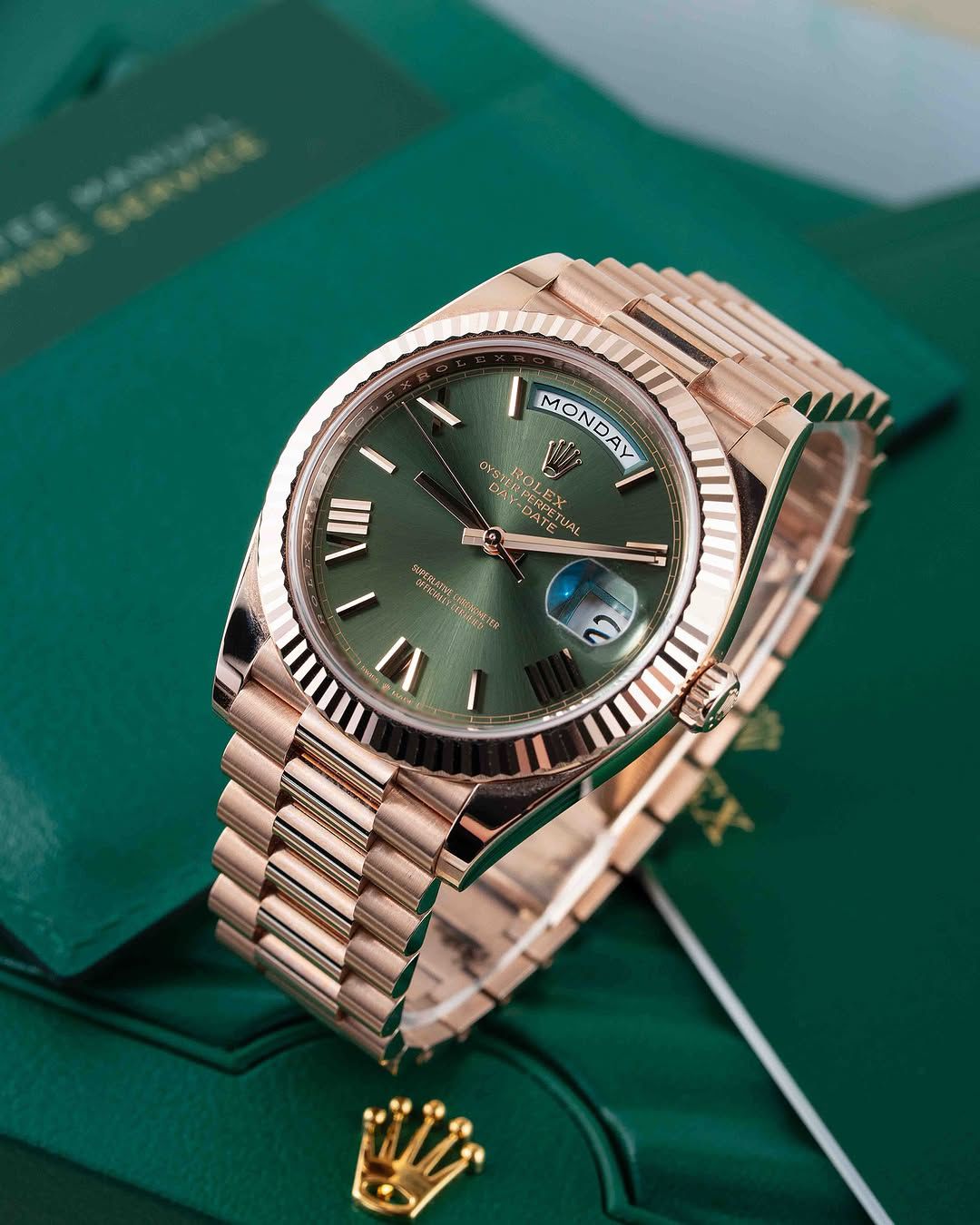 RO_DAY DATE GREEN DIAL IN E
