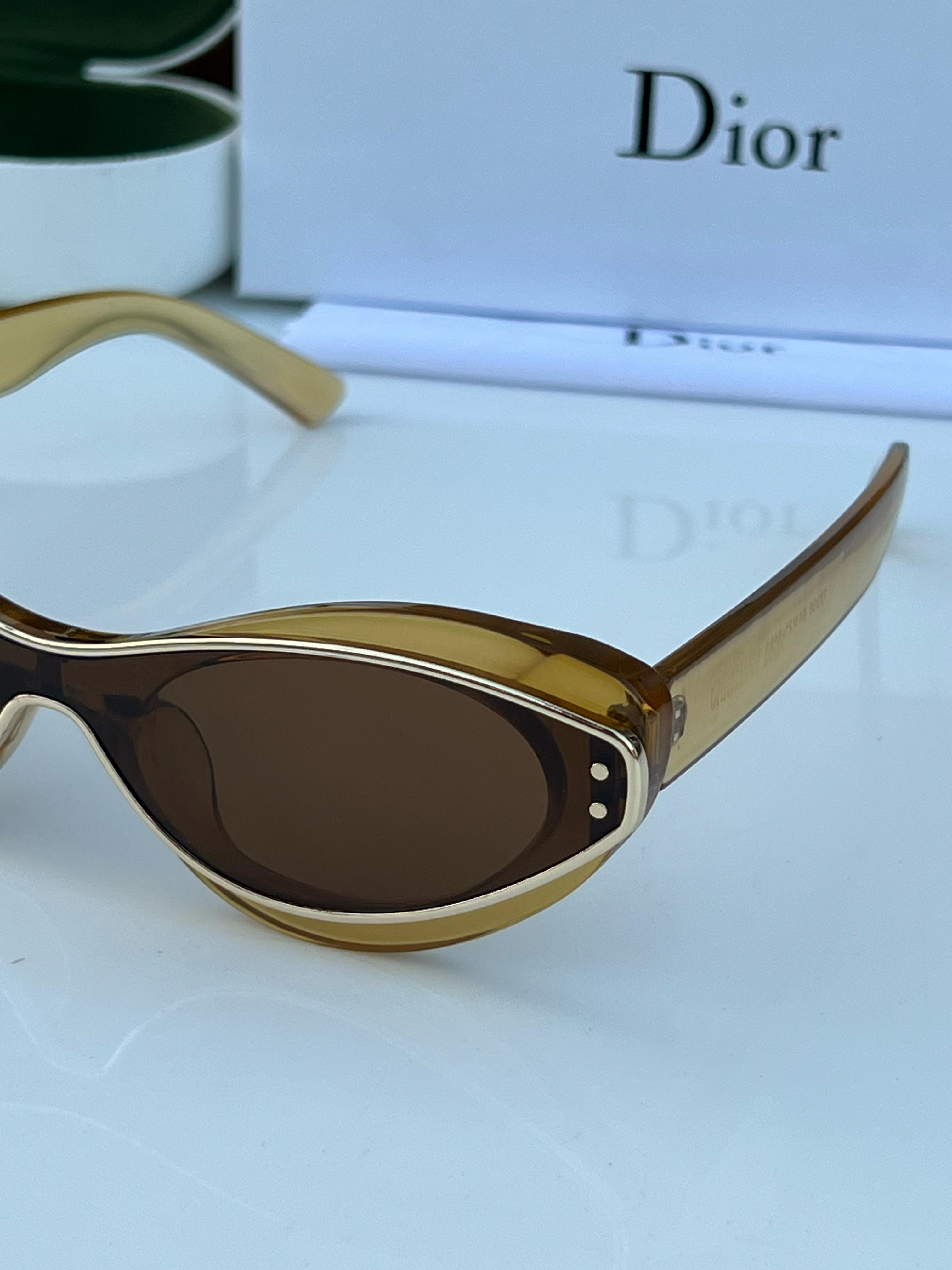 Di-o-r _ 71558 peach brown
