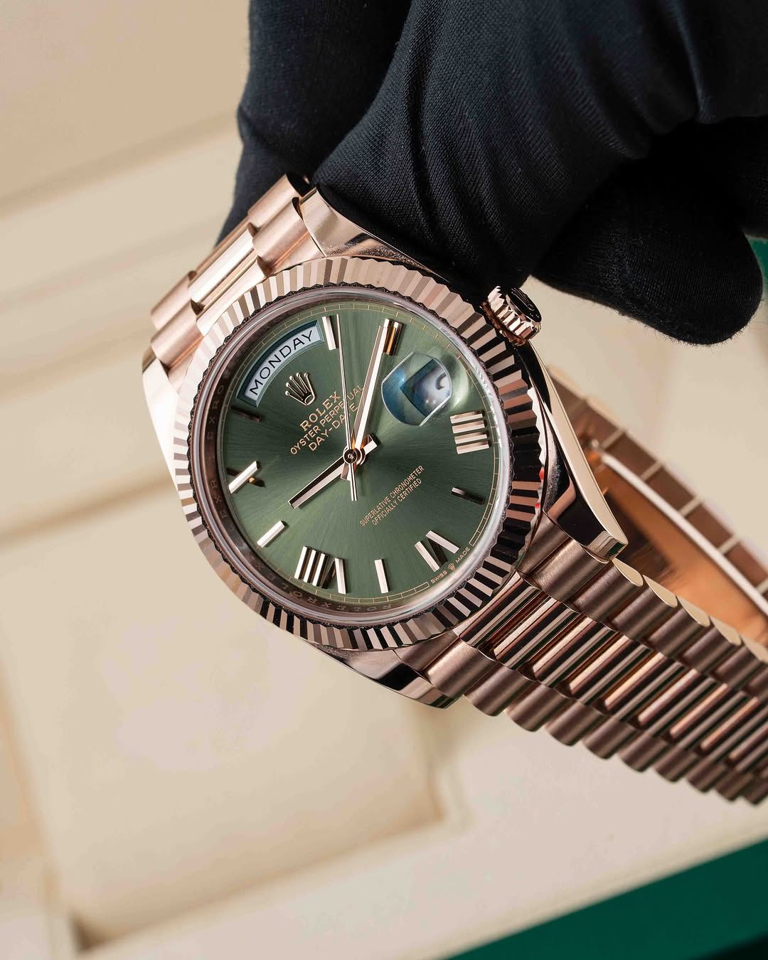 RO_DAY DATE GREEN DIAL IN E